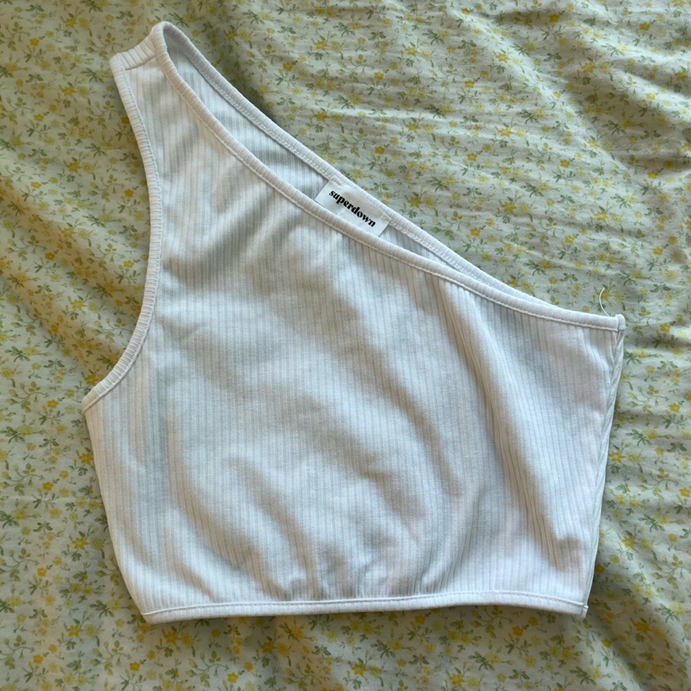 Superdown white one sleeve crop top
